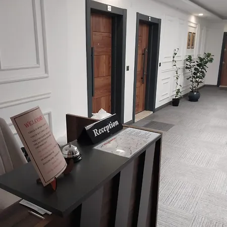 Royal Homes 404 Hotell